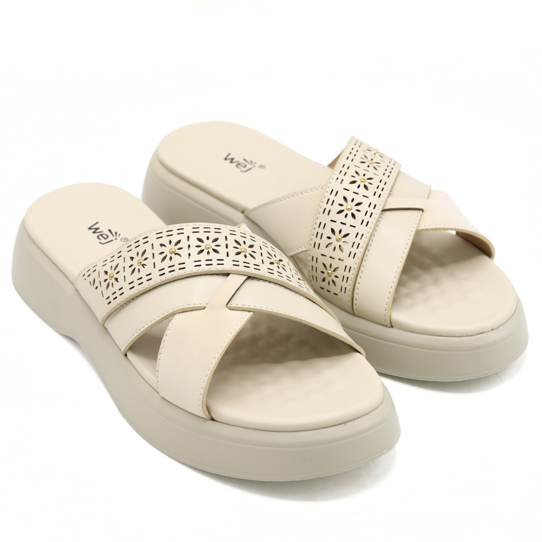 Fawn Women Criss Cross Slippers
